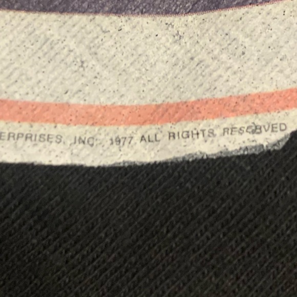 Vintage ‘77 Elvis Presley Memorial Graphic Tee - Picture 3 of 5